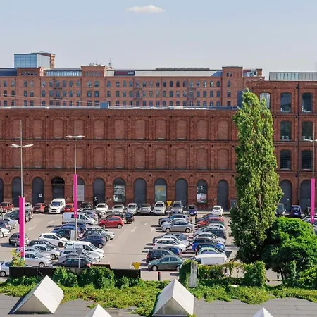 Charming Warsaw For 6
